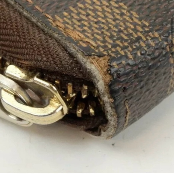 Vintage Louis Vuitton Damier Zippy Wallet - Picture 3 of 10